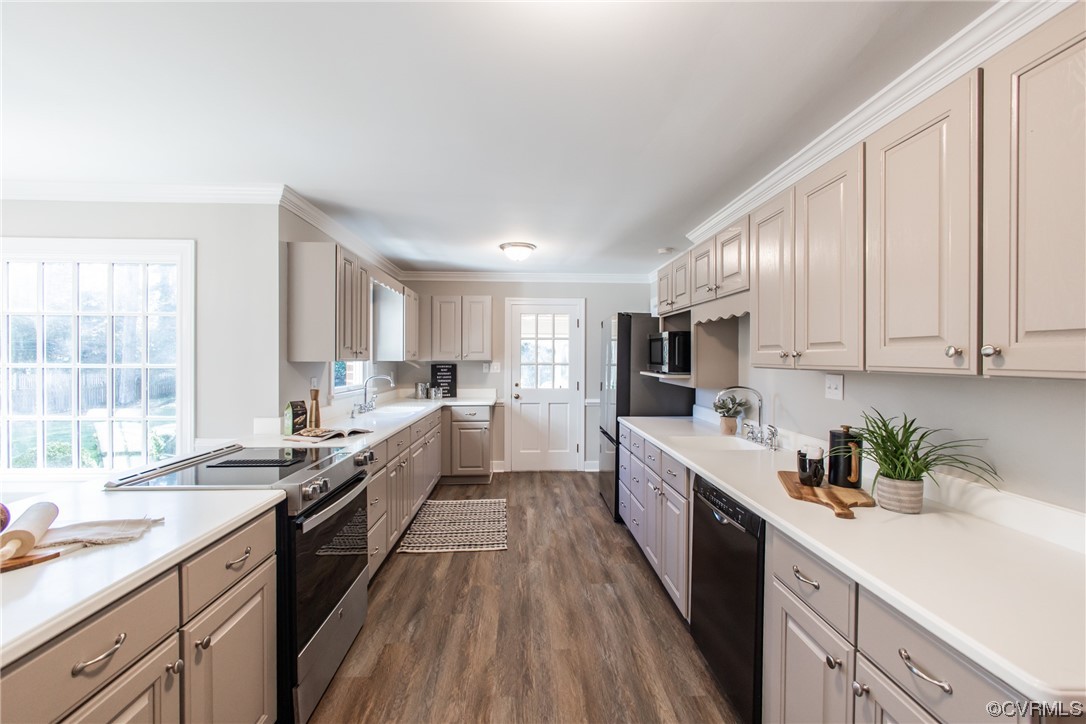 2825 Skipton Road Richmond, VA 23225 - Photo 4 of 35 Gallery Image 4