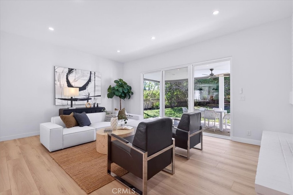 9847 Bothwell Road Northridge, CA 91324 - Photo 13 of 52