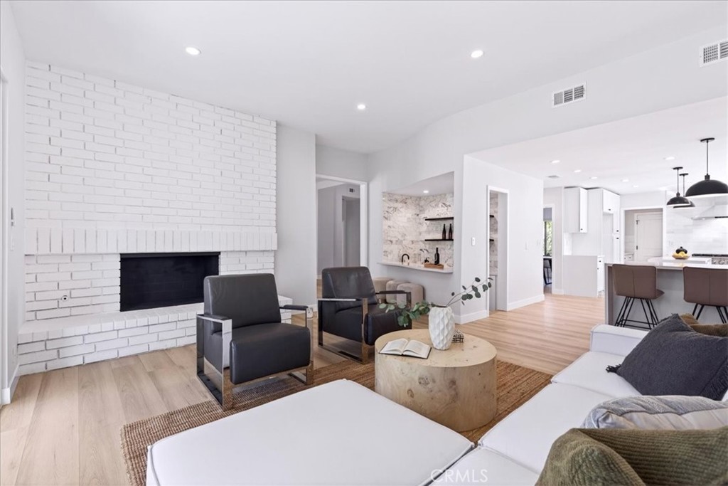 9847 Bothwell Road Northridge, CA 91324 - Photo 15 of 52