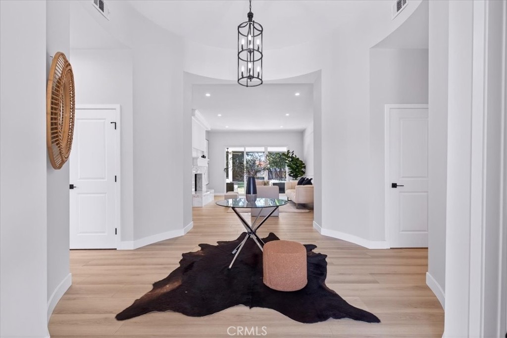 9847 Bothwell Road Northridge, CA 91324 - Photo 7 of 52