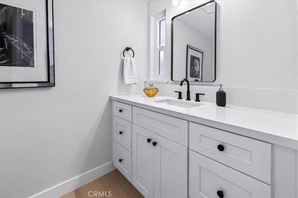 9847 Bothwell Road Northridge, CA 91324 - Photo 8 of 52