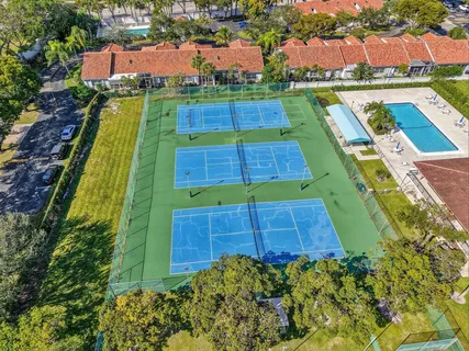 a view of an outdoor space