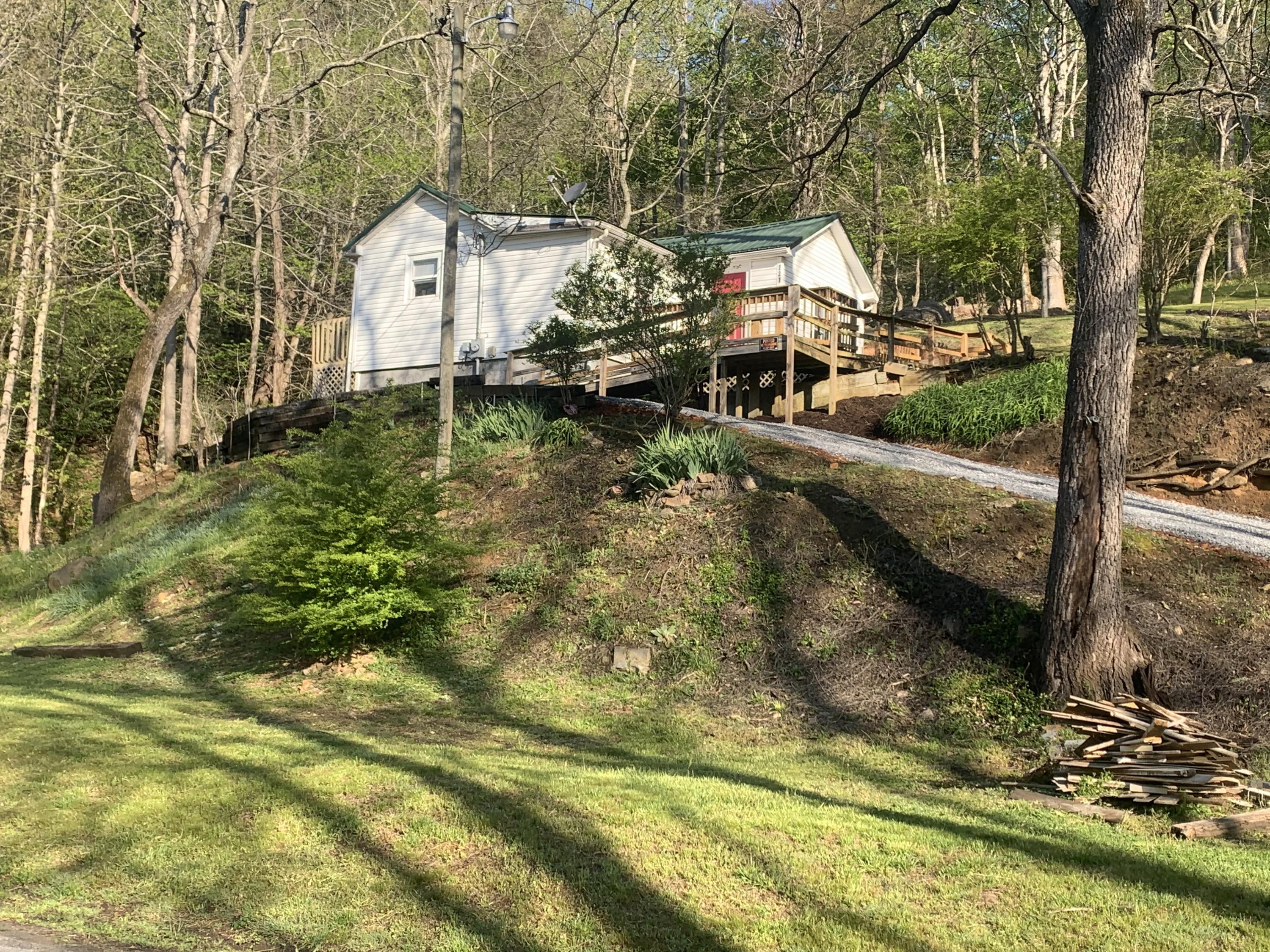 221 Bumpus Cove Road Erwin, TN 37650 - Photo 2 of 27 236F21F1-727F-4D67-B569-A5BBDE15D177