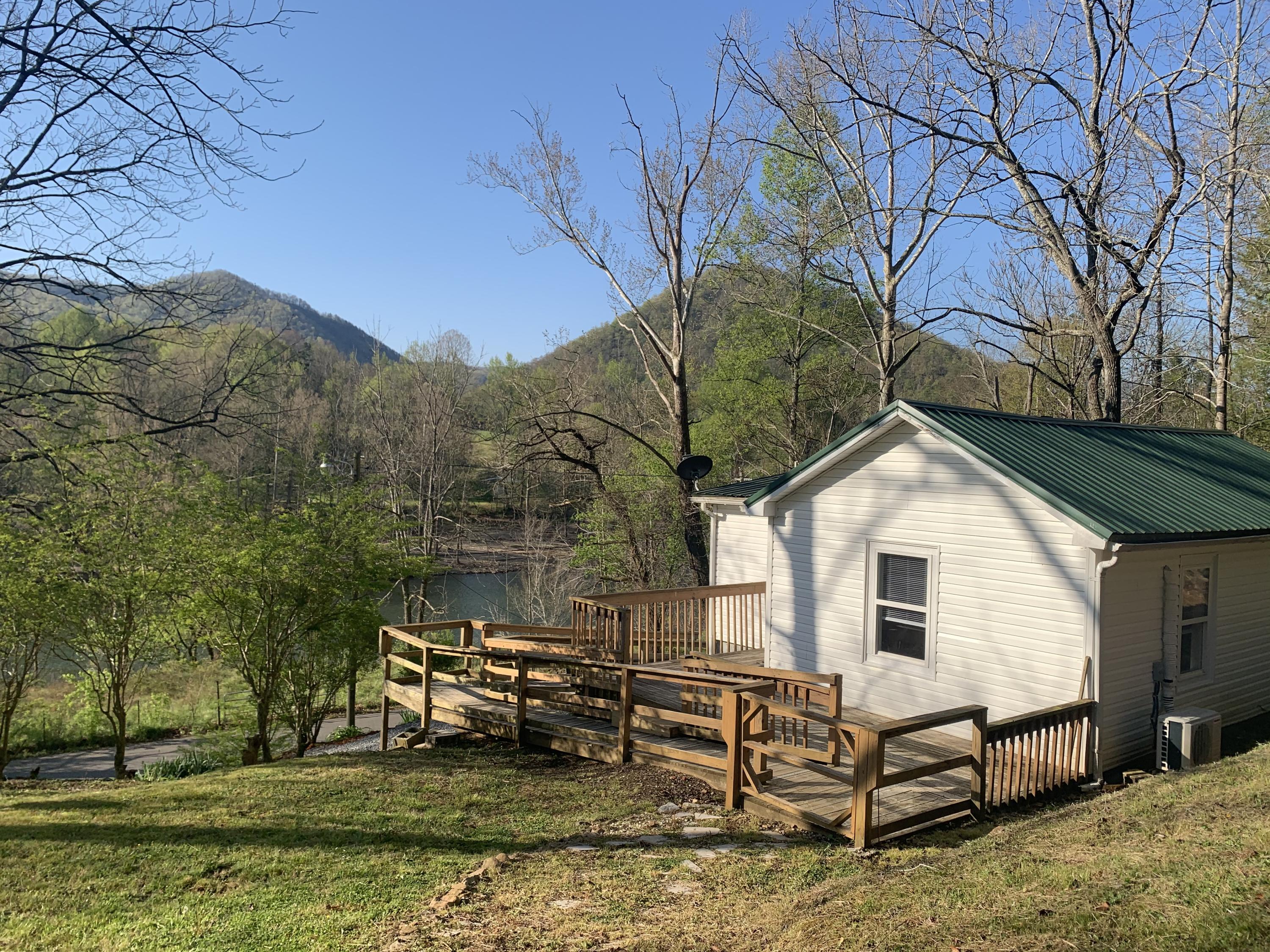 221 Bumpus Cove Road Erwin, TN 37650 - Photo 5 of 27 79872253-2C5E-49A7-B3BB-F9EBD98387EB