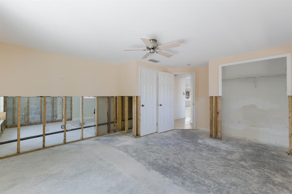 640 Fox Street Longboat Key, FL 34228 - Photo 14 of 55 Gallery Image 14