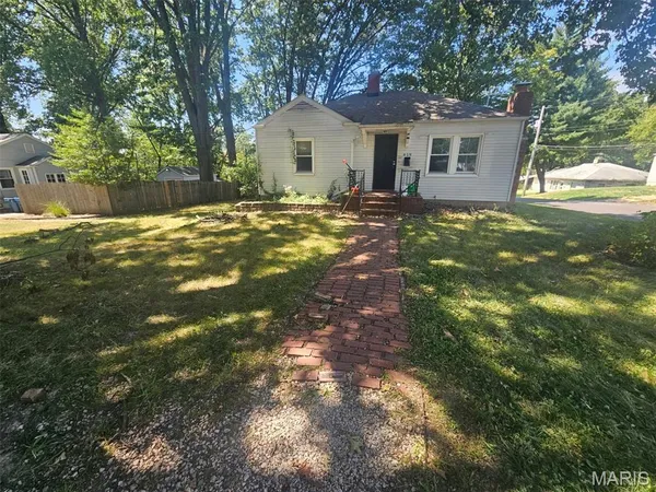 $134,900 | 619 Millman Drive, Ferguson, MO 63135
