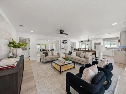 $749,500 | 6709 Cardinal Drive South, St. Petersburg, FL 33707