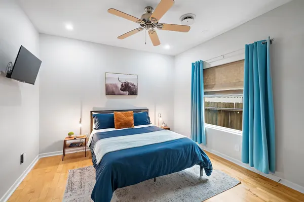 $2,750 | 5630 Kiam Street, Unit B, Houston, TX 77007