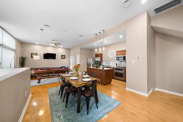 $2,750 | 5630 Kiam Street, Unit B, Houston, TX 77007