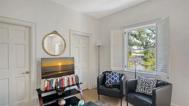 $695,000 | 33 Bishopscourt Road, Unit 118, Osprey, FL 34229