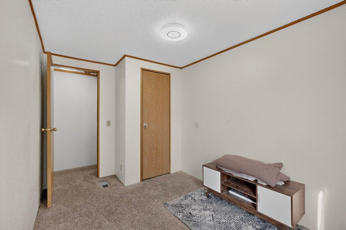 31 Atanacio Road Northeast Albuquerque, NM 87123 - Photo 17 of 43 Gallery Image 17