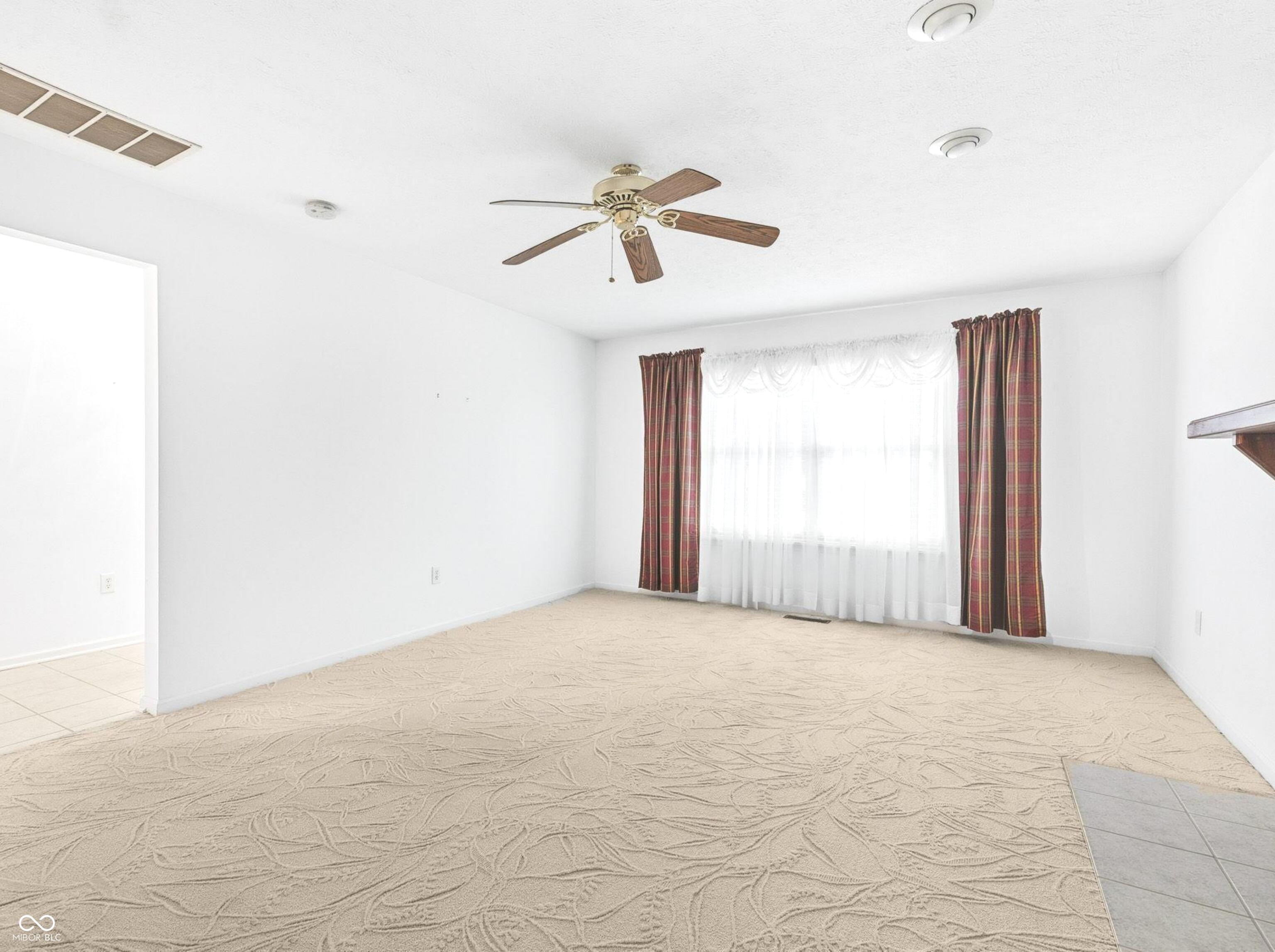 1641 Grindstone Way Greenfield, IN 46140 - Photo 3 of 19