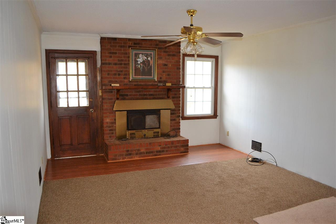 106 Wren Lane Inman, SC 29349 - Photo 2 of 12 Gallery Image 2