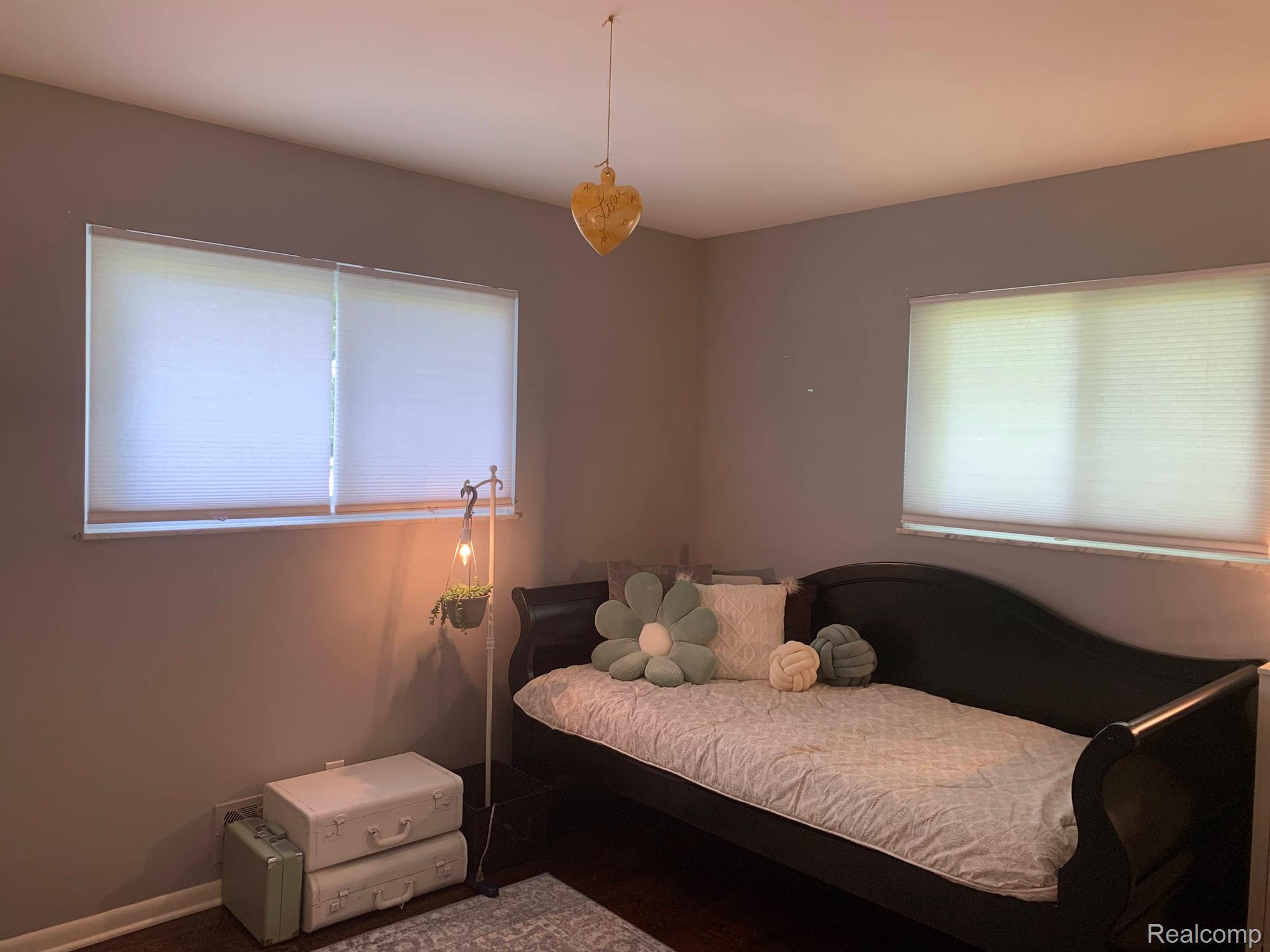 7344 Reid Road Swartz Creek, MI 48473 - Photo 25 of 35 Second bedroom