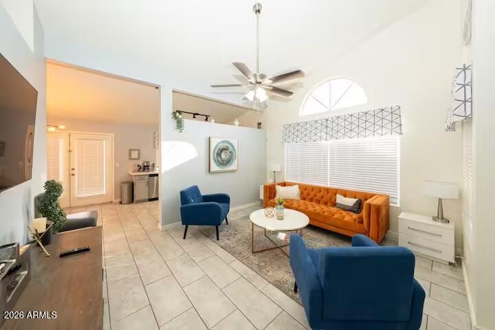 1721 East Fremont Road Phoenix, AZ 85042 - Photo 6 of 40 IMG_7451
