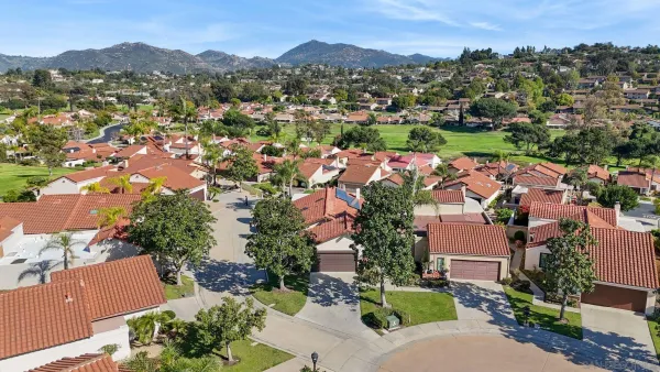 $1,199,900 | 17663 Caminito Hercuba, San Diego, CA 92128