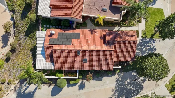 $1,199,900 | 17663 Caminito Hercuba, San Diego, CA 92128