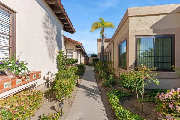 $1,199,900 | 17663 Caminito Hercuba, San Diego, CA 92128