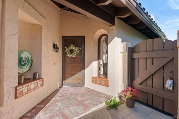 $1,199,900 | 17663 Caminito Hercuba, San Diego, CA 92128