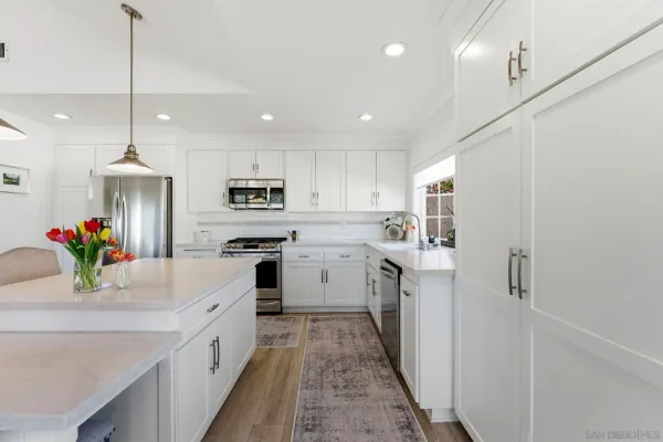 $1,199,900 | 17663 Caminito Hercuba, San Diego, CA 92128