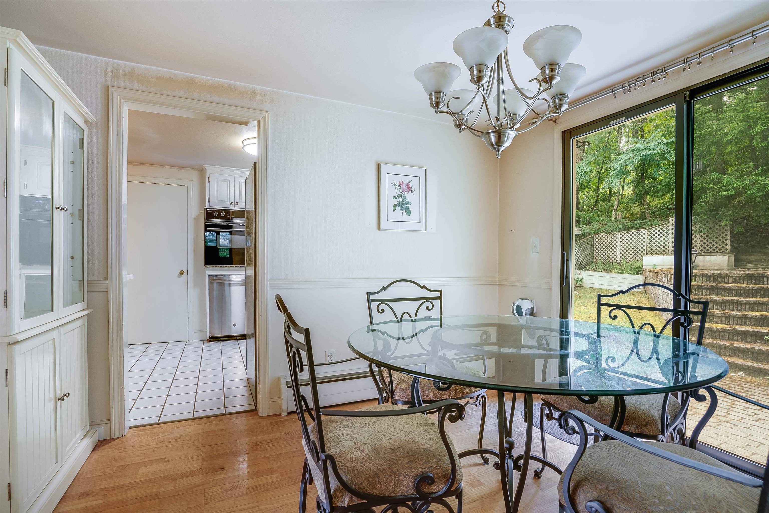 117 Haverhill Road Salem, NH 03079 - Photo 3 of 39