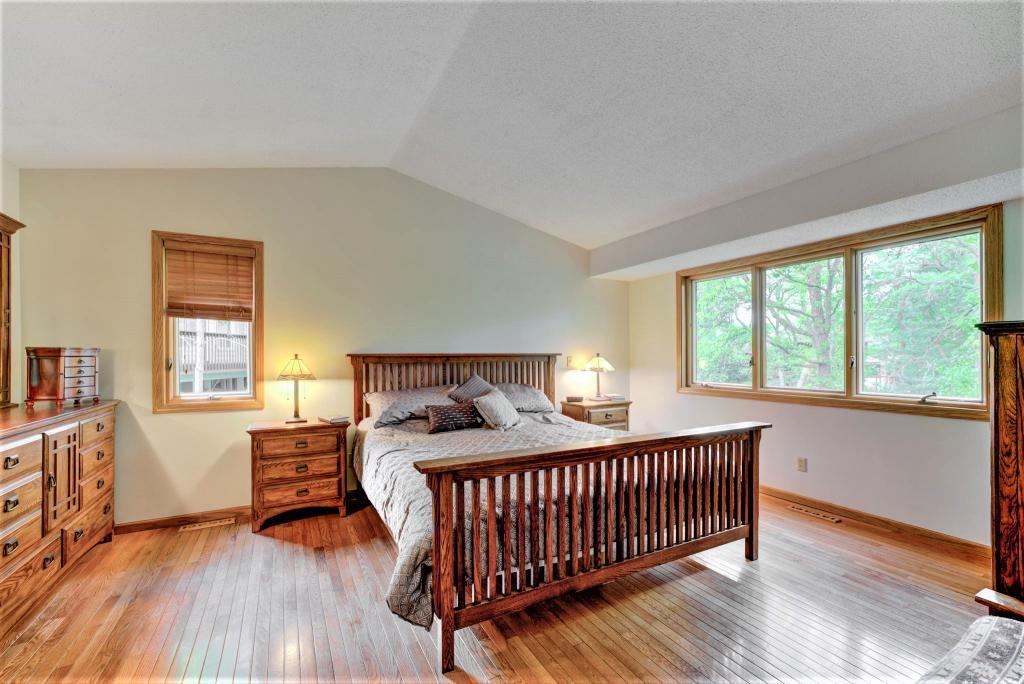 713 Stonewood Road Eagan, MN 55123 - Photo 13 of 32 Gallery Image 13