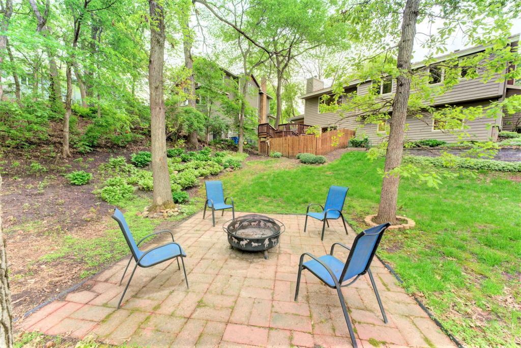 713 Stonewood Road Eagan, MN 55123 - Photo 25 of 32 Gallery Image 25