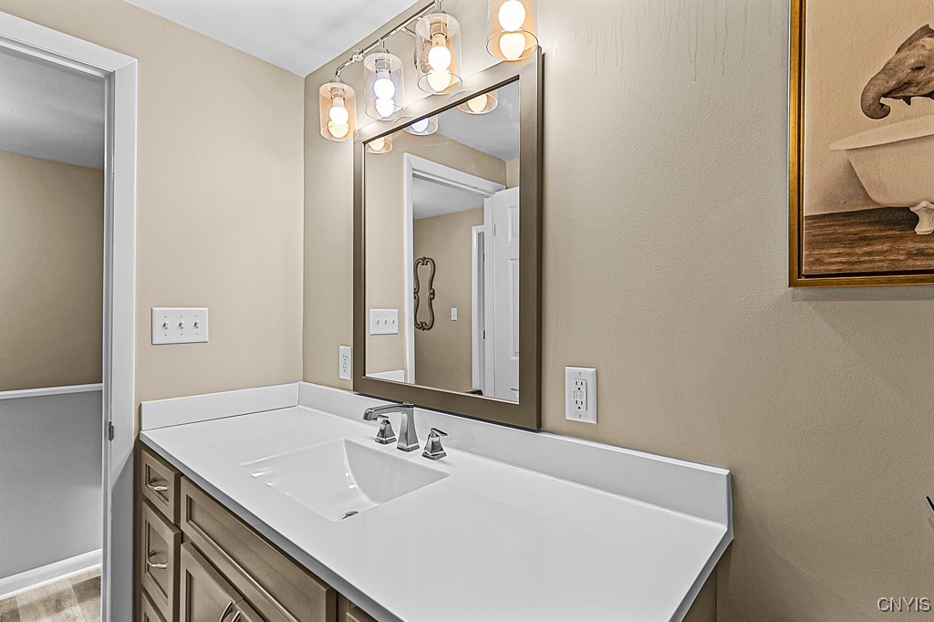 62 Chestnut Road New Hartford, NY 13413 - Photo 23 of 31