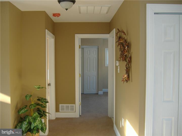 55 Gaping Rock Road Levittown, PA 19057 - Photo 12 of 25 Hallway