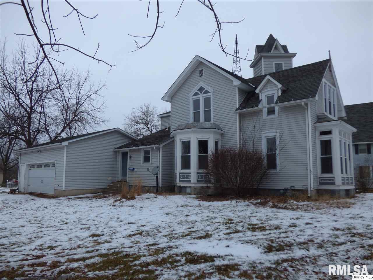 322 North Ohio Street Camp Point, IL 62320 - Photo 4 of 28 Gallery Image 4
