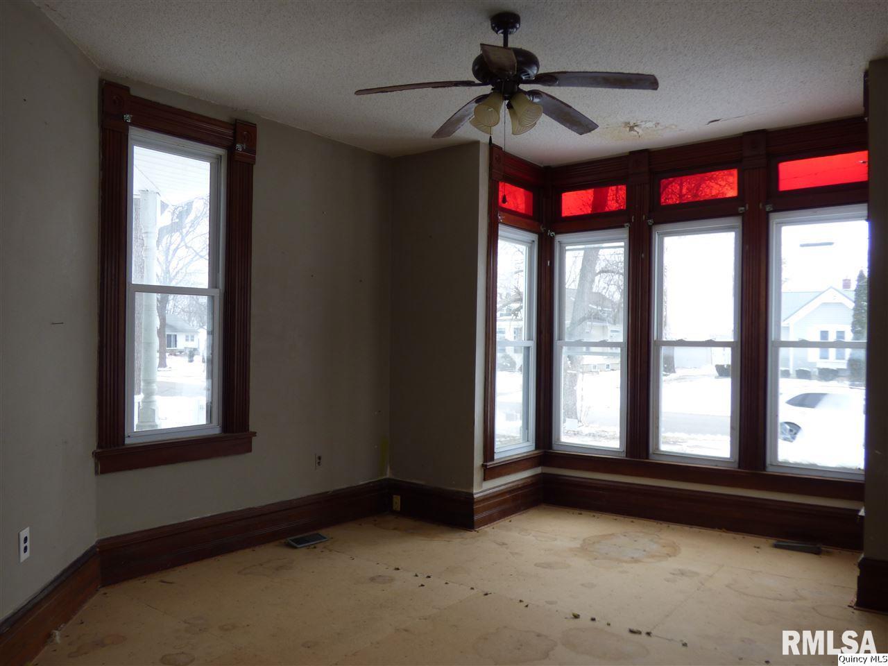 322 North Ohio Street Camp Point, IL 62320 - Photo 7 of 28 Gallery Image 7