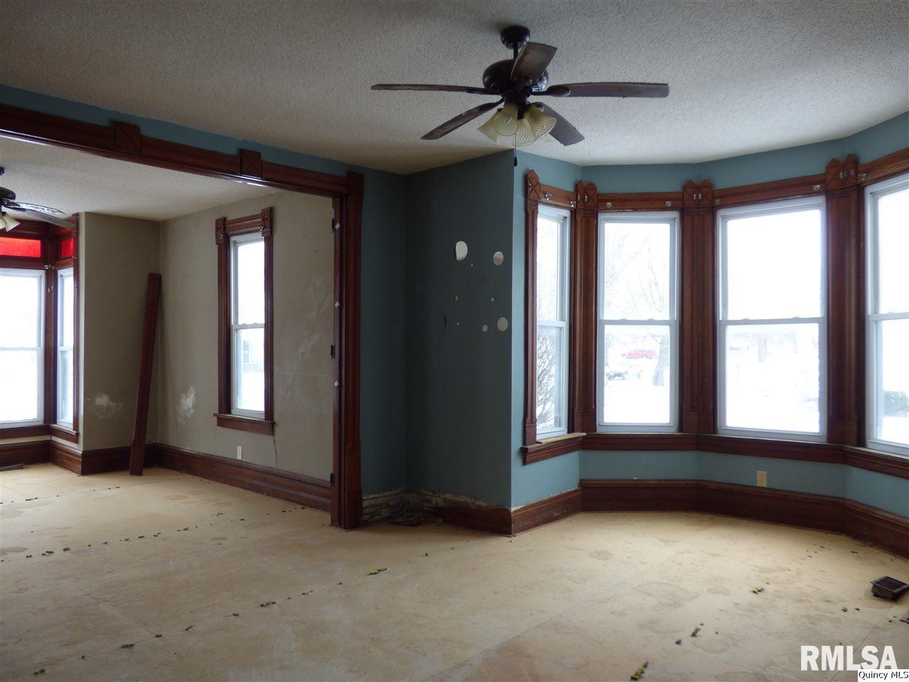 322 North Ohio Street Camp Point, IL 62320 - Photo 9 of 28 Gallery Image 9