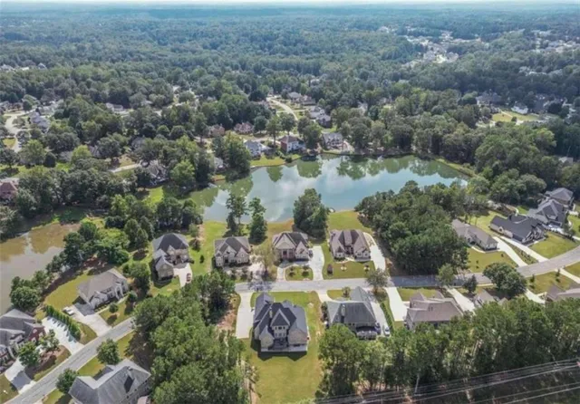 a view of a tennis court