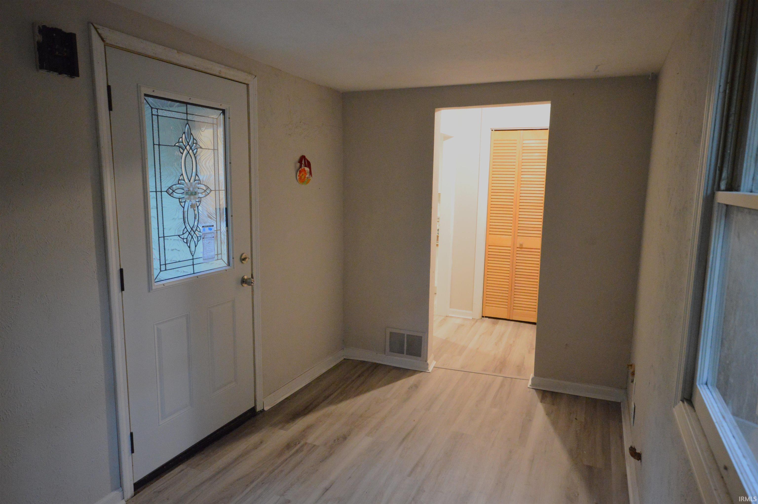 55311 Butternut Road South Bend, IN 46628 - Photo 5 of 17
