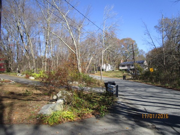 83 Adams Road Grafton, MA 01536 - Photo 8 of 30