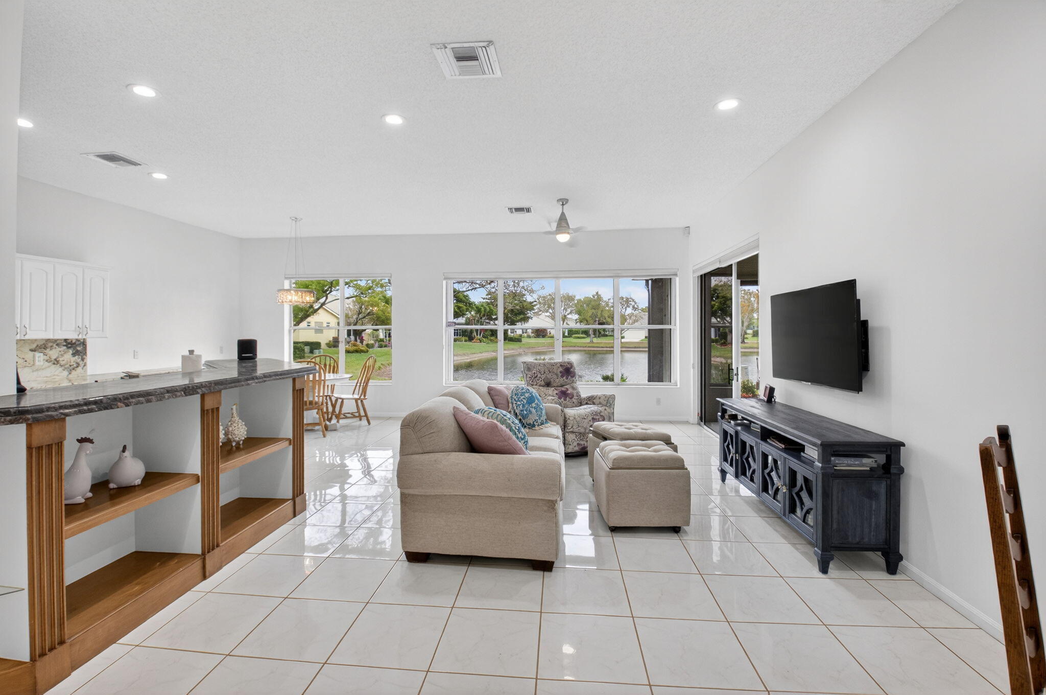 7823 Rockford Road Boynton Beach, FL 33472 - Photo 7 of 79 10-web-or-mls-DSC_3362