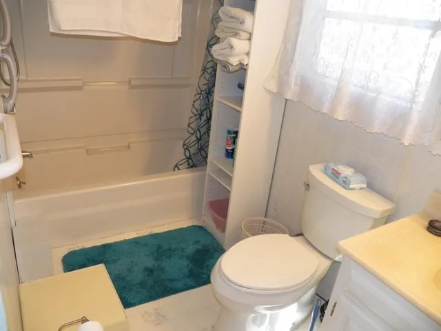 $259,400 | 520 Green Mountain Road, Effingham, NH 03882