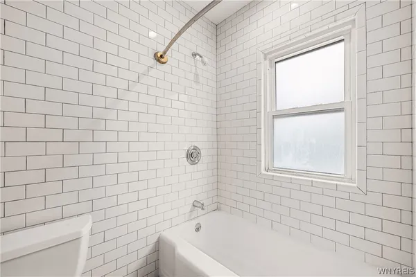 $239,900 | 248 Auburn Avenue, Buffalo, NY 14213