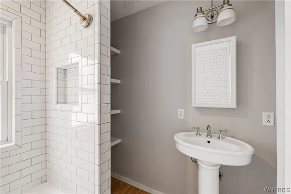 $239,900 | 248 Auburn Avenue, Buffalo, NY 14213