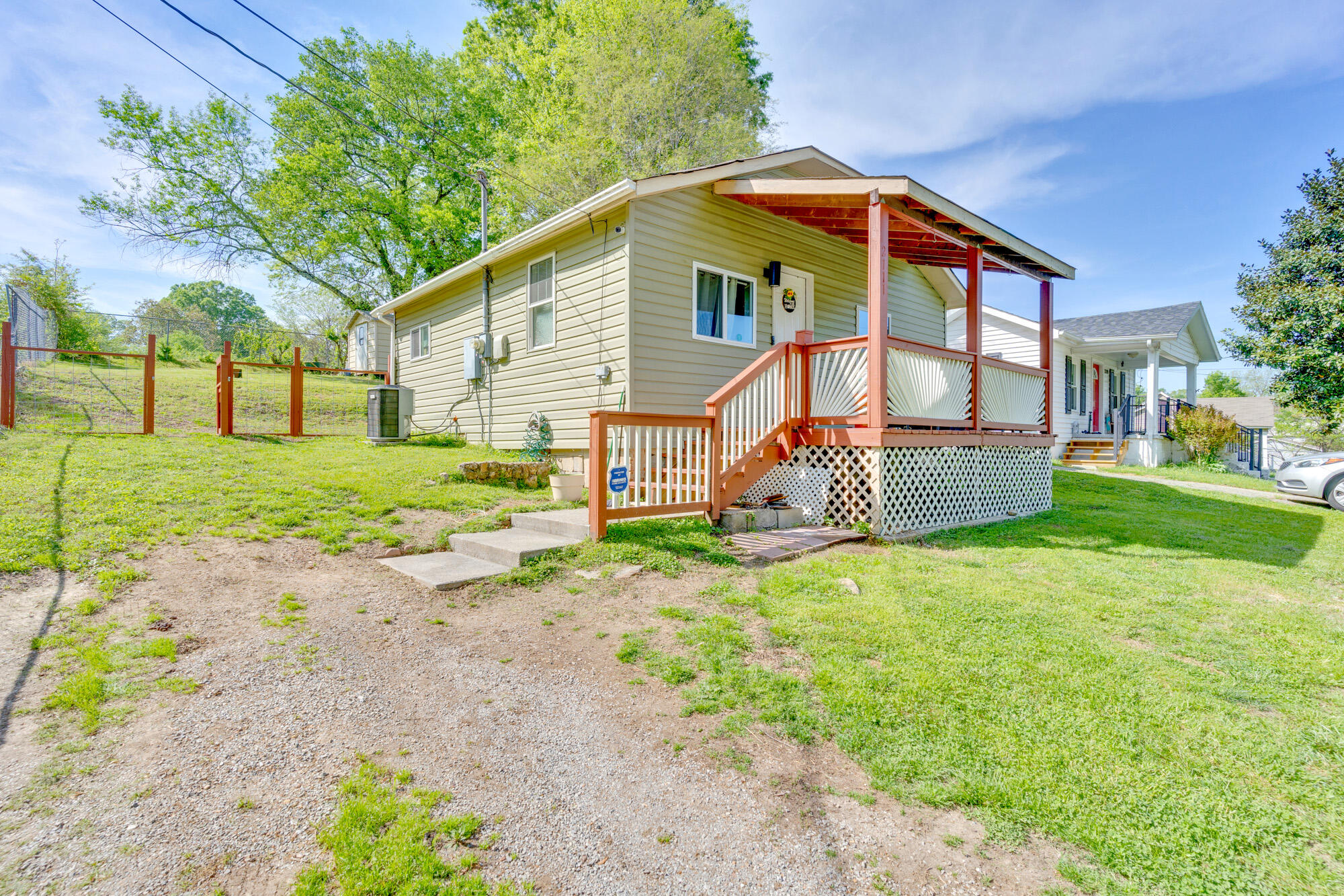 2111 Eledge Road Chattanooga, TN 37412 - Photo 3 of 20 2111-Eledge-MLS-Photos-3