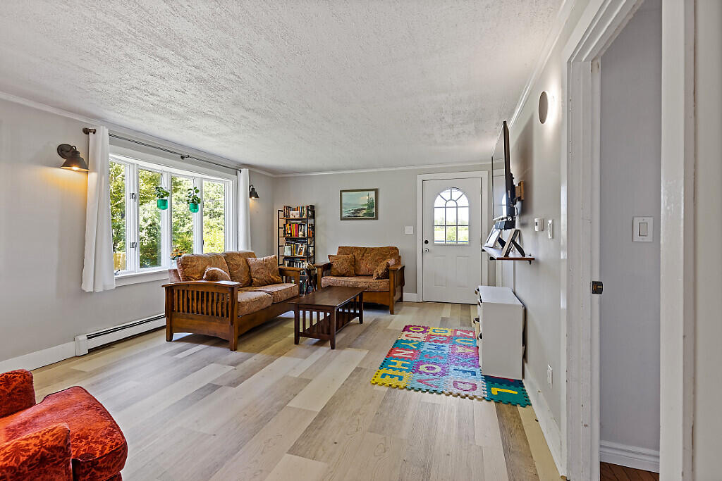 93 Bay Road Bowdoinham, ME 04008 - Photo 11 of 48 Living Room
