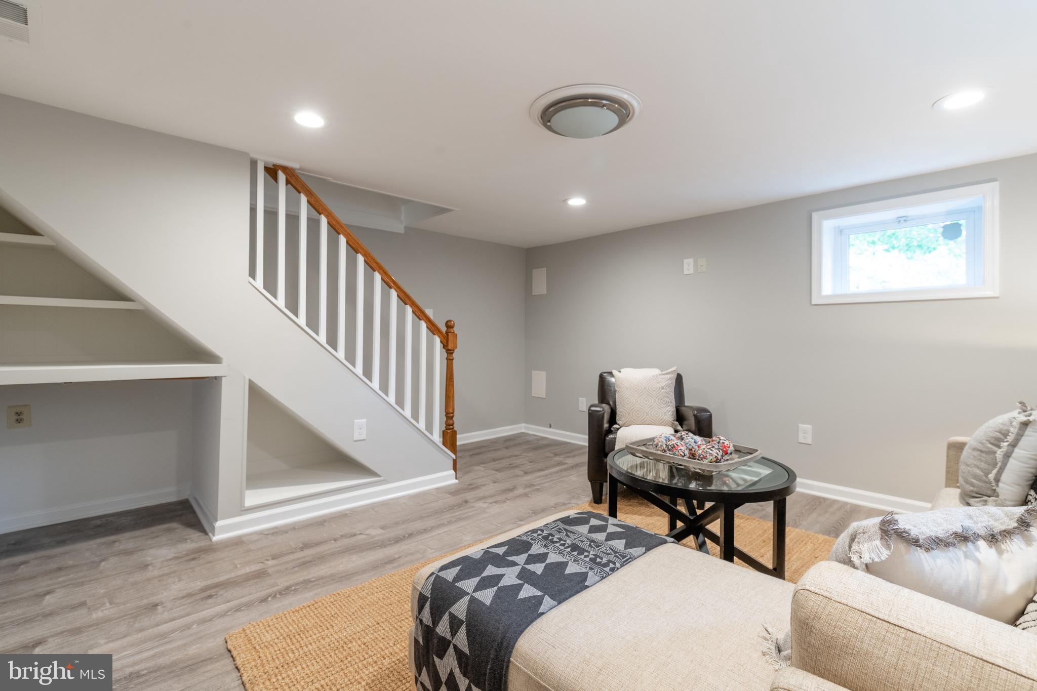 205 East Spring Street Alexandria, VA 22301 - Photo 25 of 51 LL Family Room