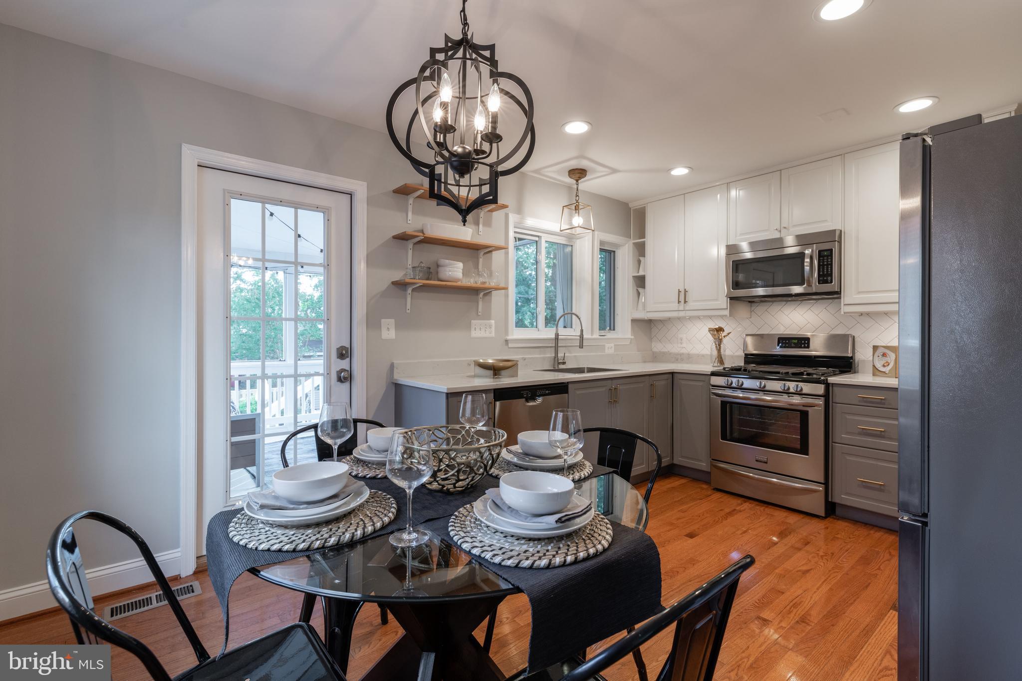 205 East Spring Street Alexandria, VA 22301 - Photo 8 of 51 Dining/Kitchen