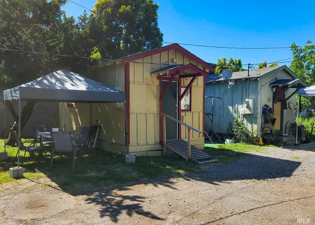 $6,250,000 | 1855-1875 Petaluma Hill Road, Santa Rosa, CA 95404