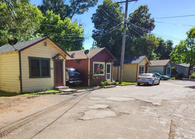 $6,250,000 | 1855-1875 Petaluma Hill Road, Santa Rosa, CA 95404