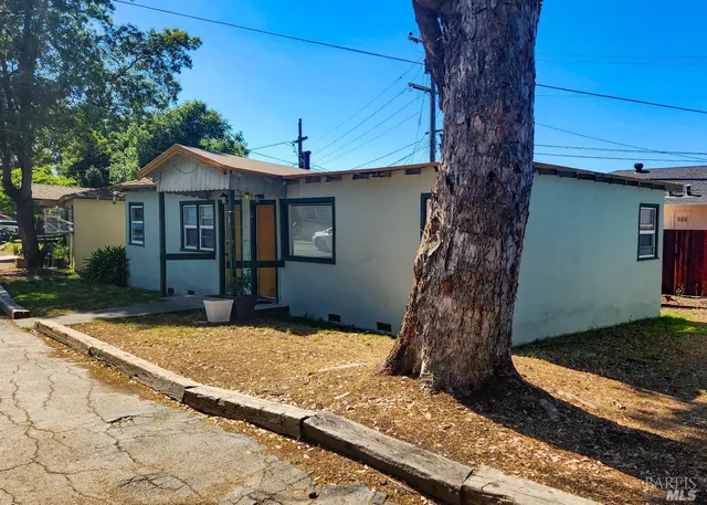 $6,250,000 | 1855-1875 Petaluma Hill Road, Santa Rosa, CA 95404