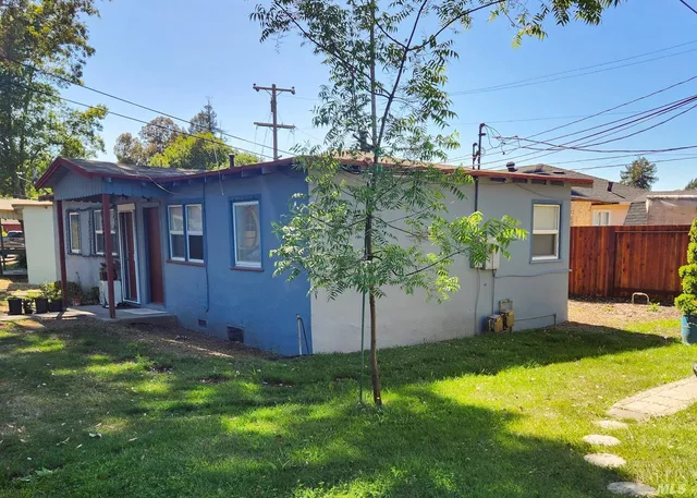 $6,250,000 | 1855-1875 Petaluma Hill Road, Santa Rosa, CA 95404
