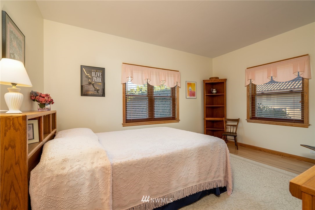 2175 West Beach Road Oak Harbor, WA 98277 - Photo 18 of 25 Gallery Image 18