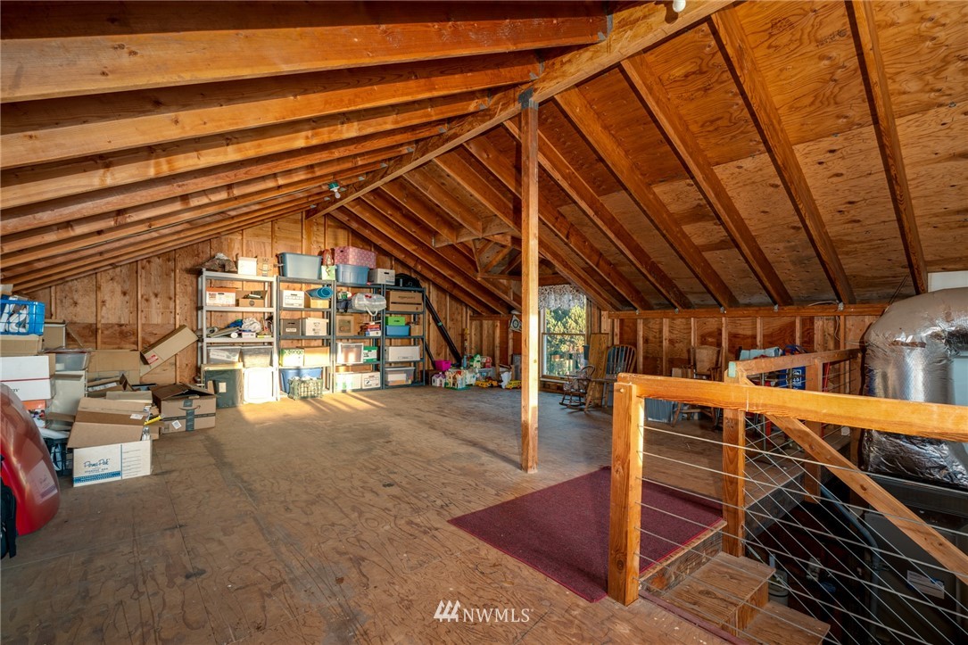 2175 West Beach Road Oak Harbor, WA 98277 - Photo 19 of 25 Gallery Image 19