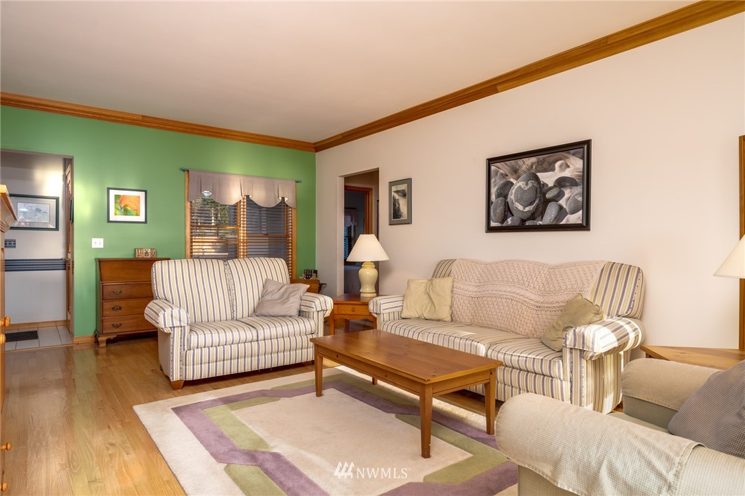 2175 West Beach Road Oak Harbor, WA 98277 - Photo 6 of 25 Gallery Image 6